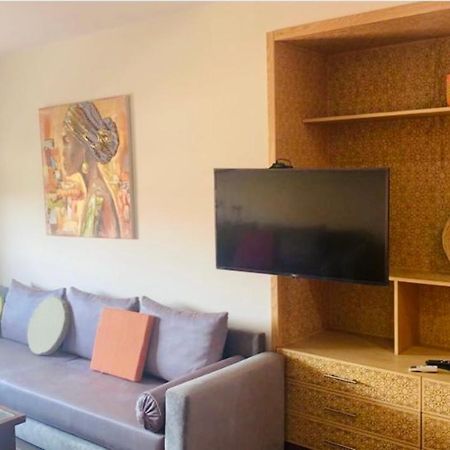 Appartement Spacieux A 150M Des Jardins Majorelle Маракеш Екстериор снимка