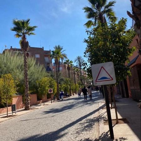 Appartement Spacieux A 150M Des Jardins Majorelle Маракеш Екстериор снимка