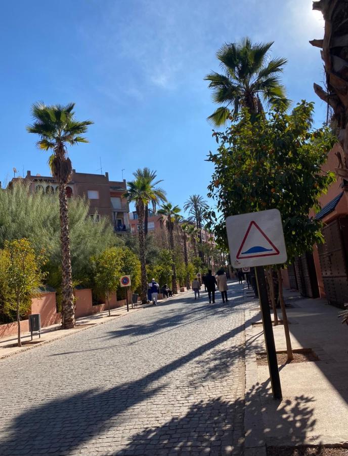 Appartement Spacieux A 150M Des Jardins Majorelle Маракеш Екстериор снимка