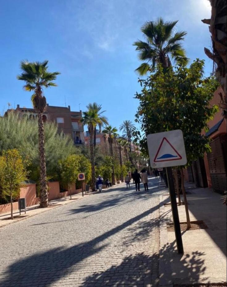 Appartement Spacieux A 150M Des Jardins Majorelle Маракеш Екстериор снимка